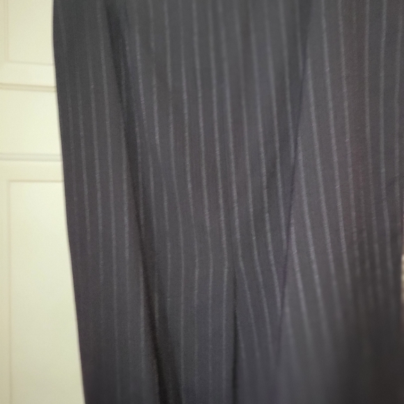 Anne Klein 2pc blue pinstriped skirt  suit size 12 - Picture 4 of 5